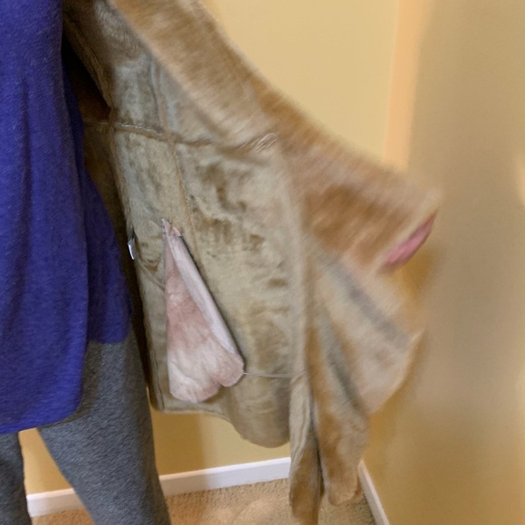 Newport News Gold tones faux fur and suede coat 24 hour sale🔴 - Picture 14 of 16